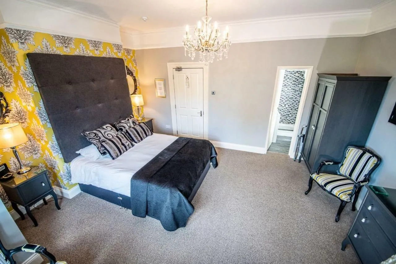 Amarillo Guesthouse Bournemouth 4*,