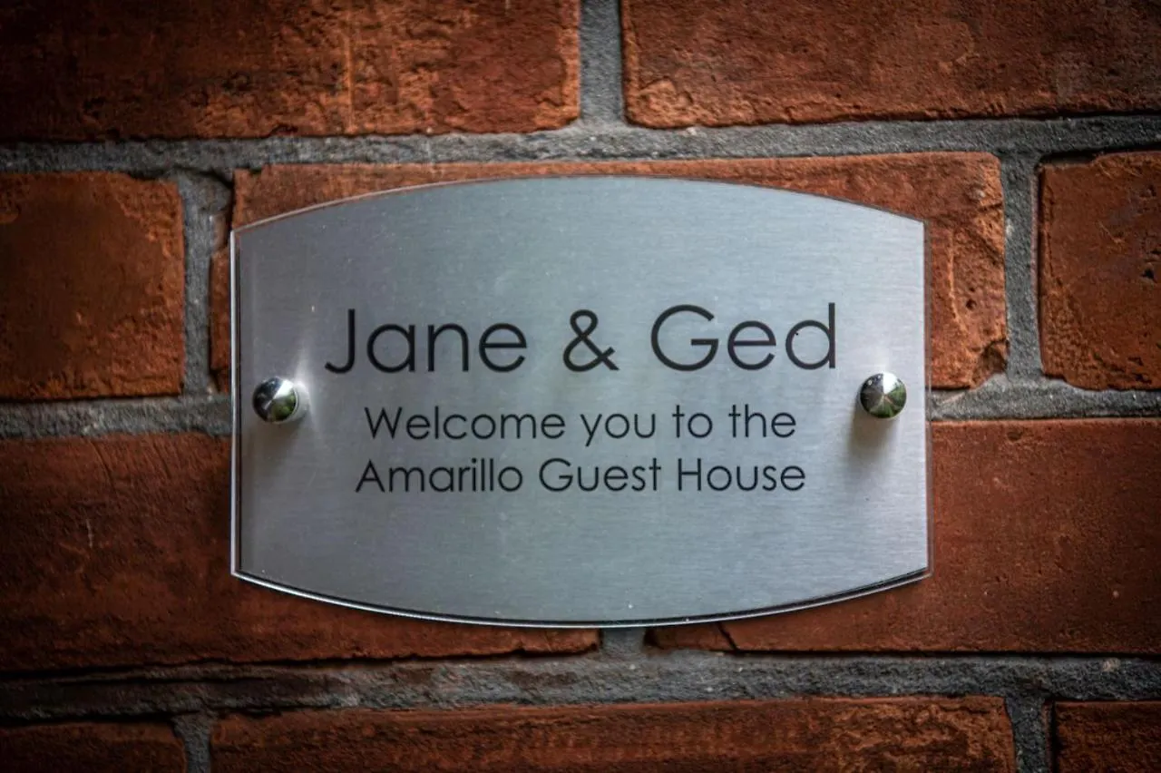 Amarillo Guesthouse Bournemouth 4*,